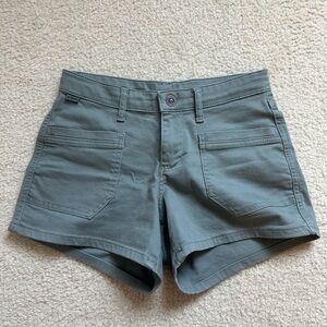 Kuhl Kontour Green Shorts – Size 2 (New Without Tags)